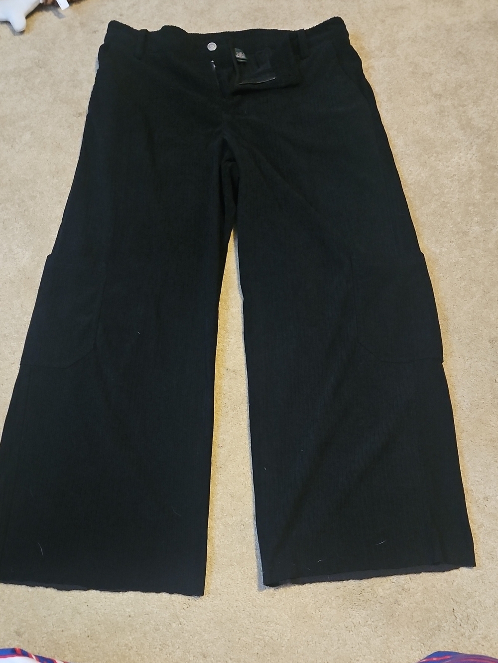 Black Wide-Leg Corduroy Pants